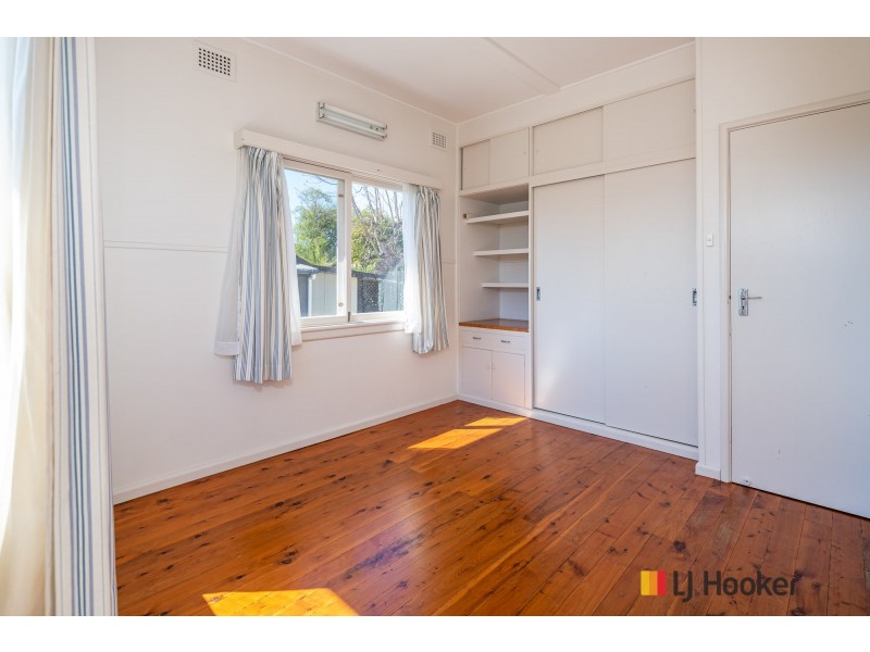 7 Lockyersleigh Avenue, Batehaven NSW 2536