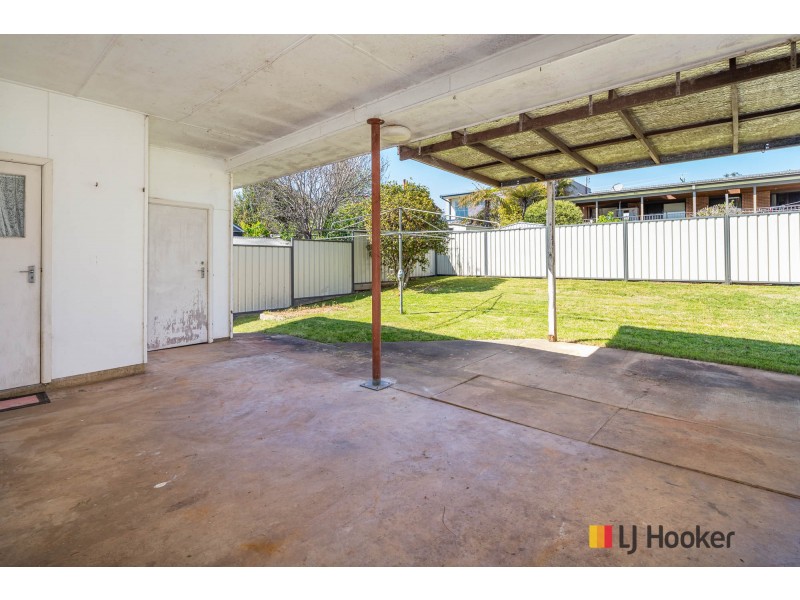7 Lockyersleigh Avenue, Batehaven NSW 2536