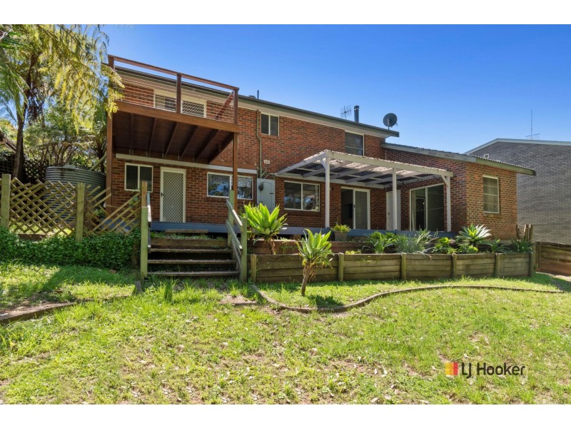 21 Thomas Mitchell Crescent, Sunshine Bay NSW 2536
