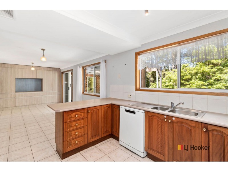 21 Thomas Mitchell Crescent, Sunshine Bay NSW 2536