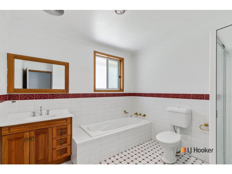 21 Thomas Mitchell Crescent, Sunshine Bay NSW 2536
