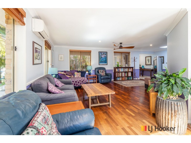 8 Barrakee Drive, Long Beach NSW 2536