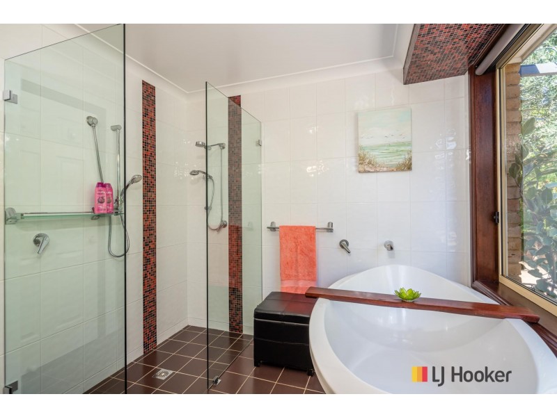 8 Barrakee Drive, Long Beach NSW 2536