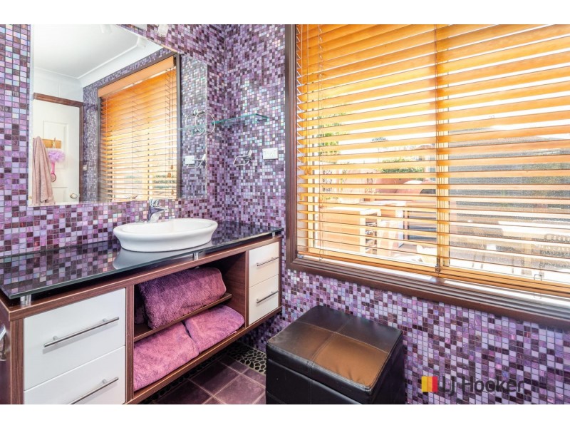 8 Barrakee Drive, Long Beach NSW 2536