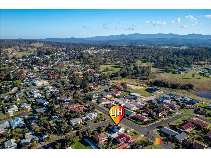 14 Hawdon Street, Moruya NSW 2537
