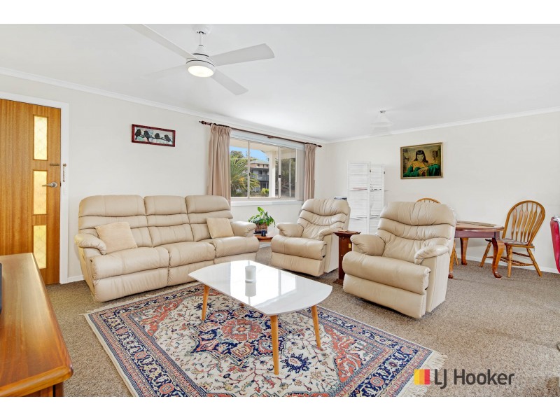 16 Pacific Road, Surf Beach NSW 2536