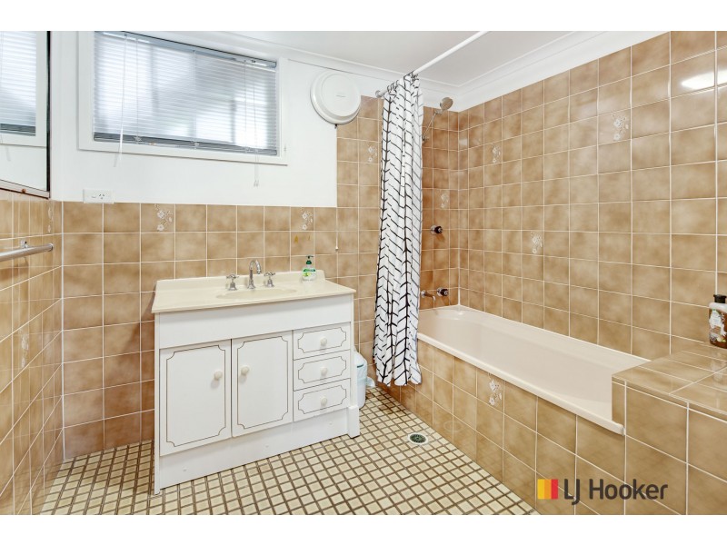 16 Pacific Road, Surf Beach NSW 2536