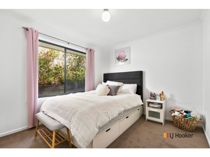 9 Canning Crescent, Sunshine Bay NSW 2536