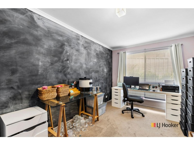 9 Canning Crescent, Sunshine Bay NSW 2536