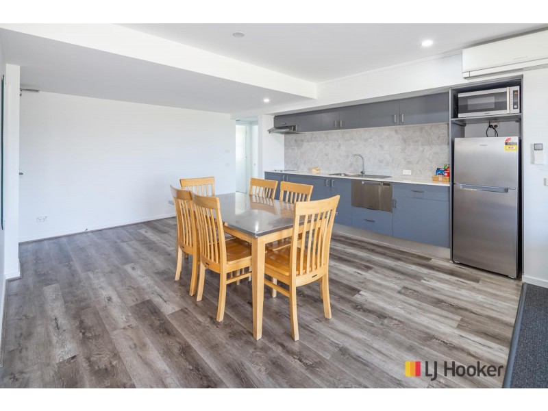 Unit 211/202-208 Beach Road, Batehaven NSW 2536