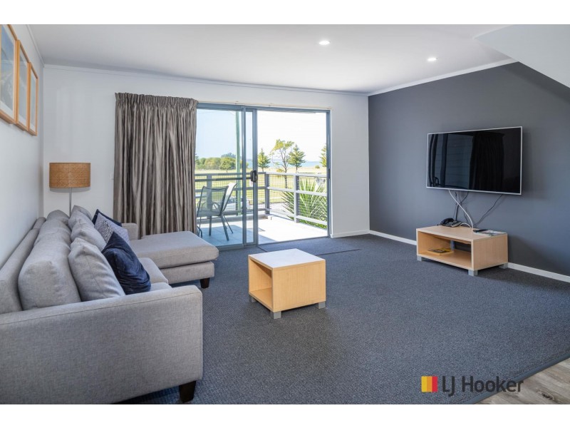 Unit 211/202-208 Beach Road, Batehaven NSW 2536