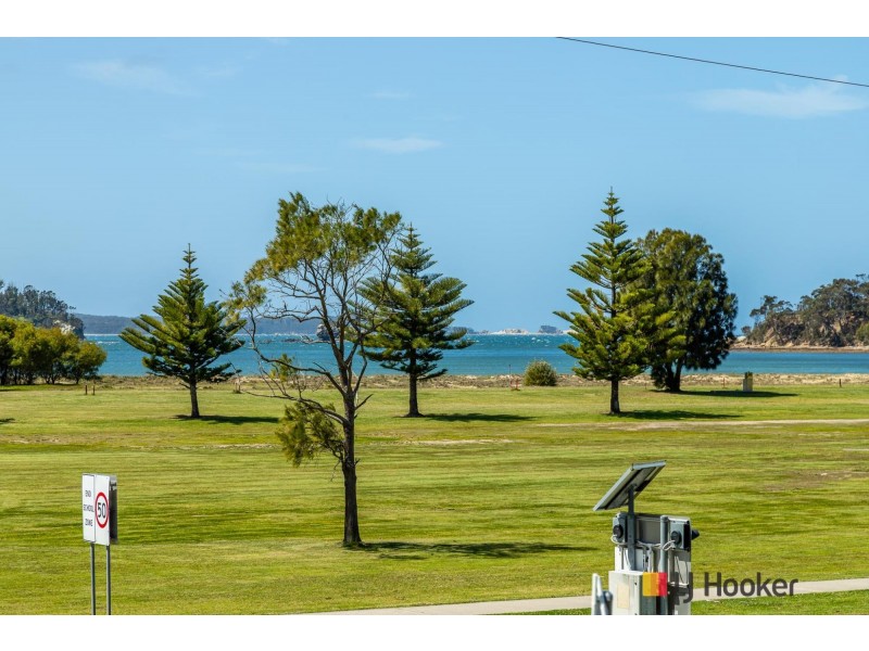 Unit 211/202-208 Beach Road, Batehaven NSW 2536