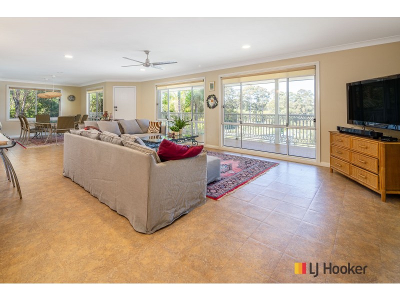 9 Henry Place, Long Beach NSW 2536