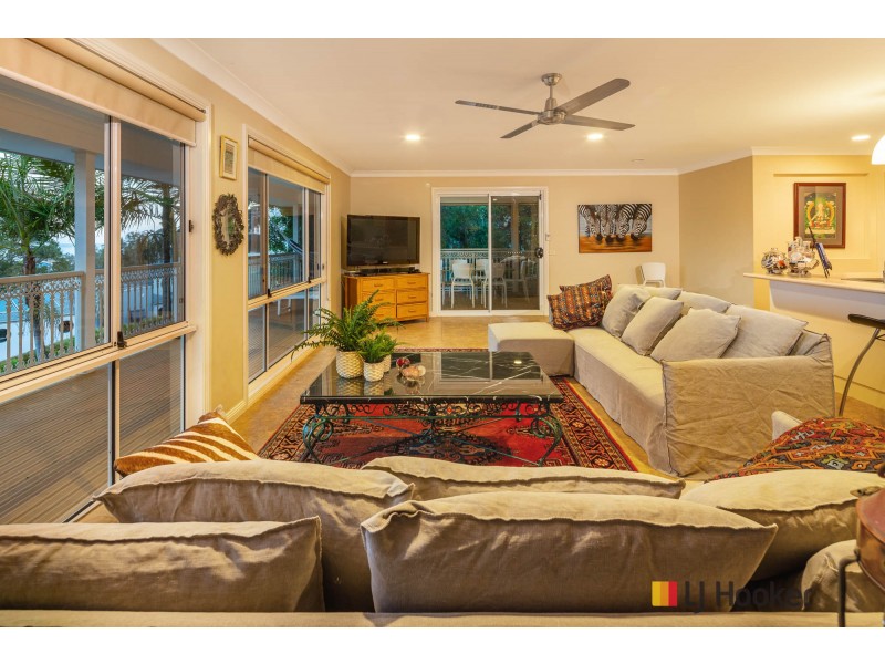 9 Henry Place, Long Beach NSW 2536