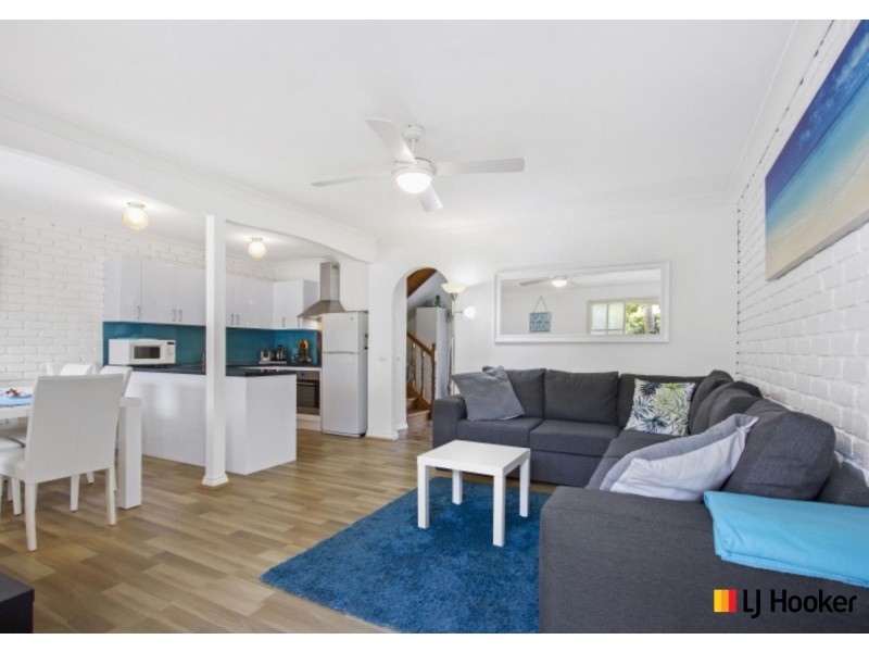 3/9 Beechwood Court, Sunshine Bay NSW 2536