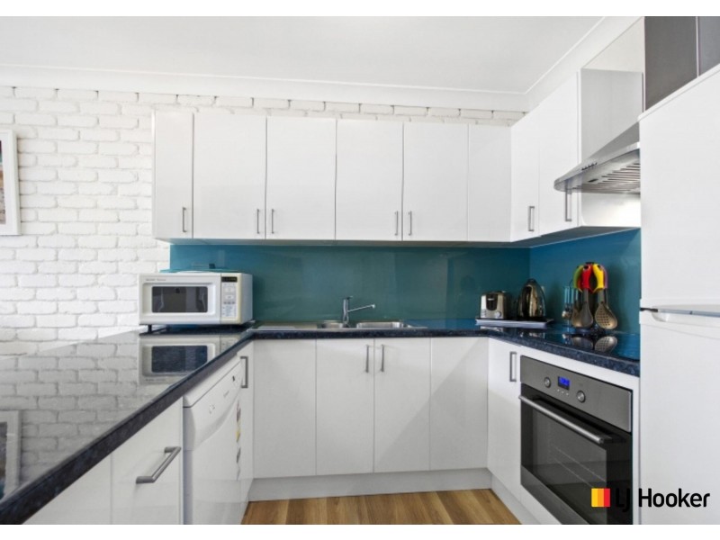 3/9 Beechwood Court, Sunshine Bay NSW 2536