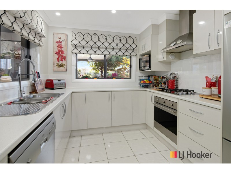 17 Luks Way, Batehaven NSW 2536