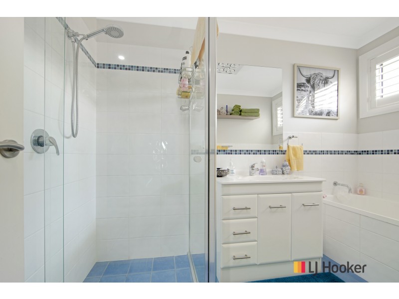 17 Luks Way, Batehaven NSW 2536