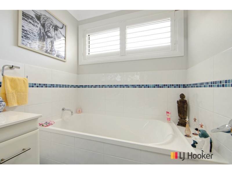 17 Luks Way, Batehaven NSW 2536