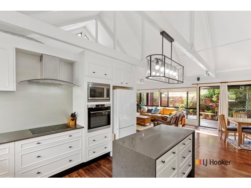 73 Sandy Place, Long Beach NSW 2536