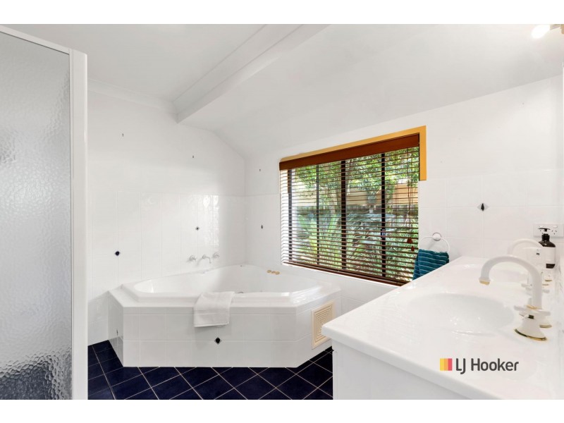 73 Sandy Place, Long Beach NSW 2536