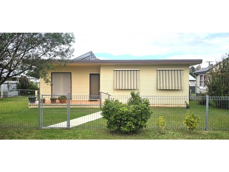 64 THOMAS STREET, Moruya NSW 2537