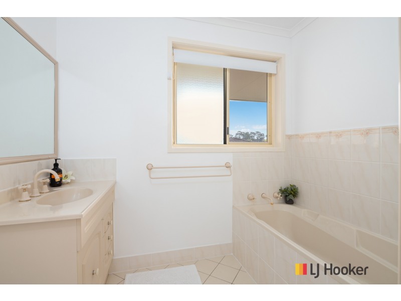 70 Melaleuca Crescent, Catalina NSW 2536