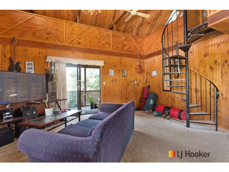 17 Tomakin Place, Tomakin NSW 2537