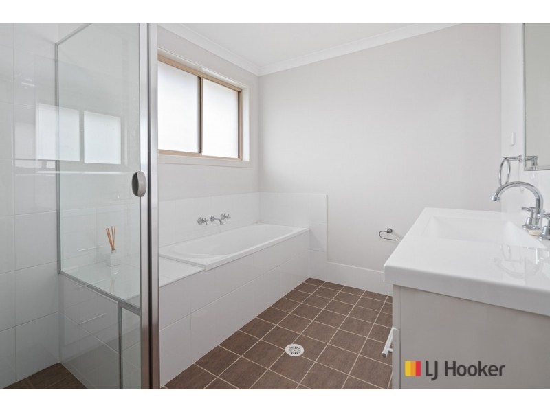 15A & B Freycinet Drive, Sunshine Bay NSW 2536