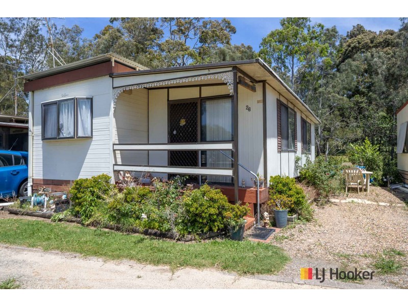 Cabin 28/414 Beach Road, Batehaven NSW 2536