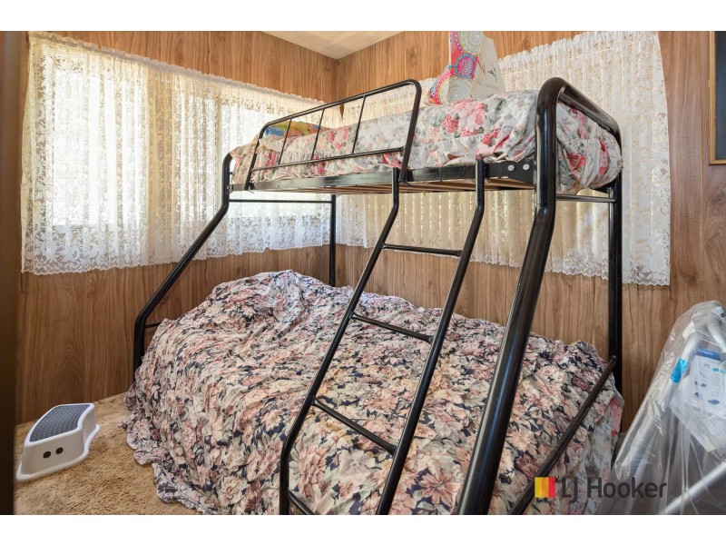 Cabin 28/414 Beach Road, Batehaven NSW 2536