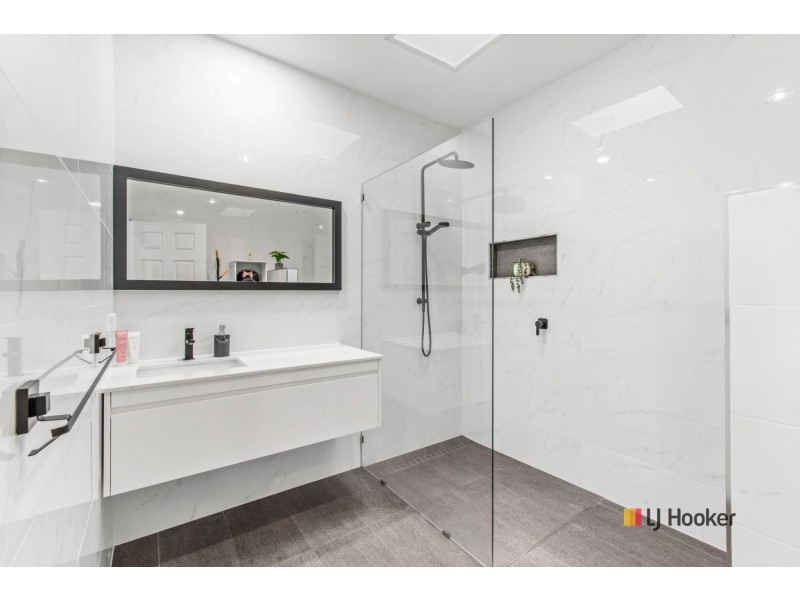 1 John Street, Batehaven NSW 2536