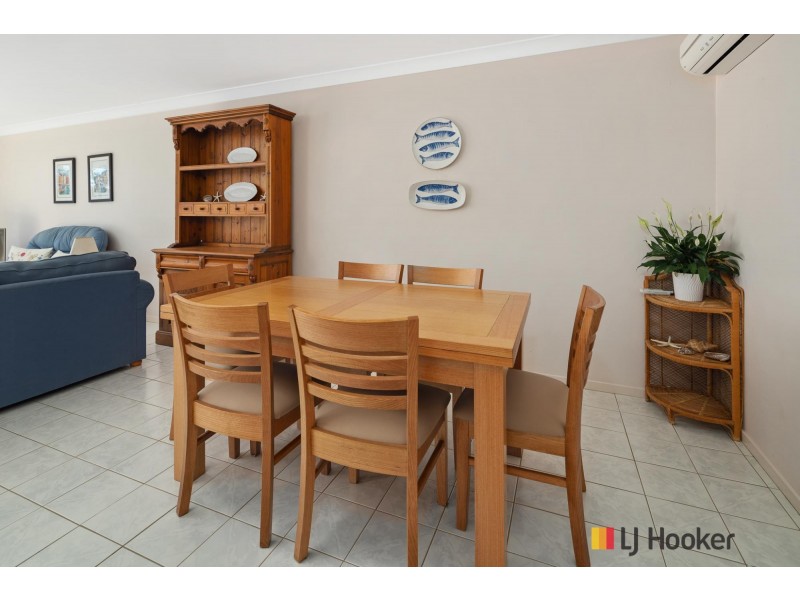 5/8 Edgewood Place, Denhams Beach NSW 2536