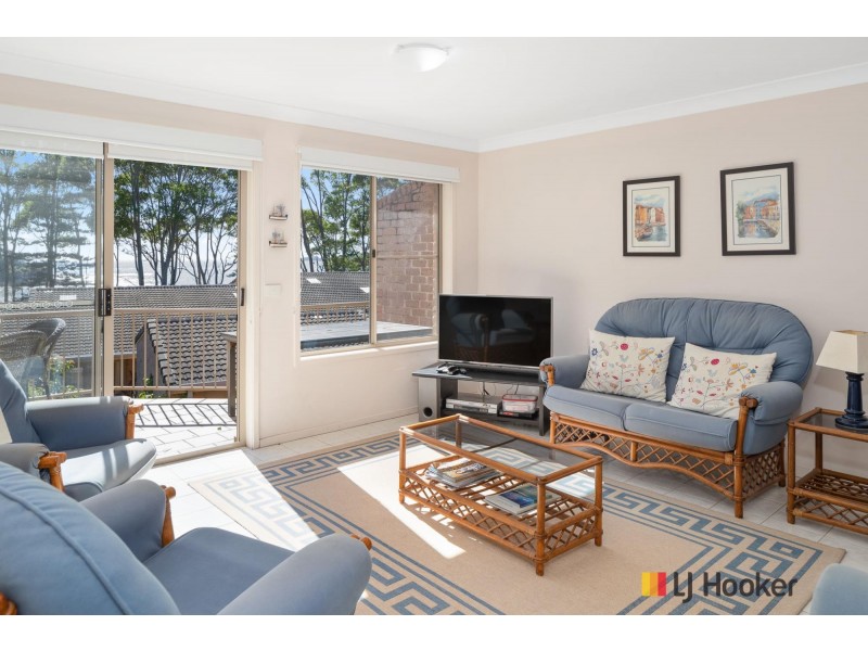 5/8 Edgewood Place, Denhams Beach NSW 2536