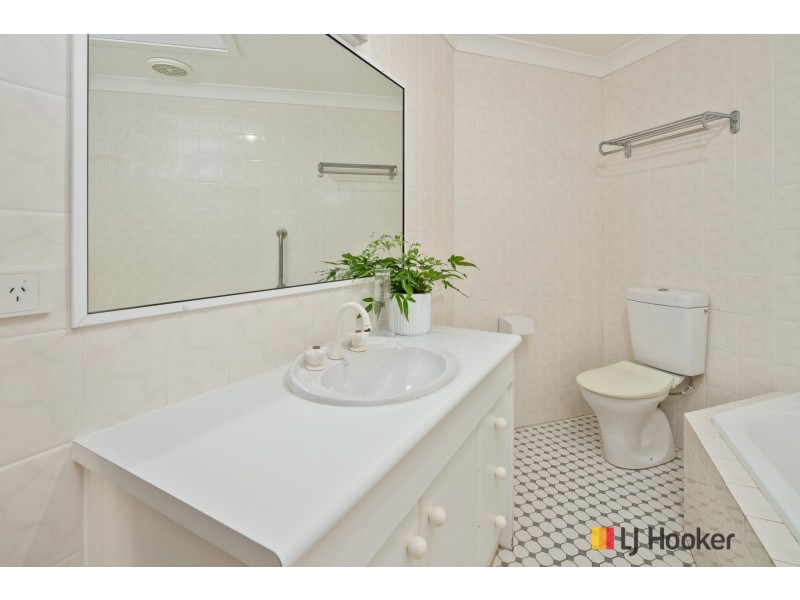 5/8 Edgewood Place, Denhams Beach NSW 2536