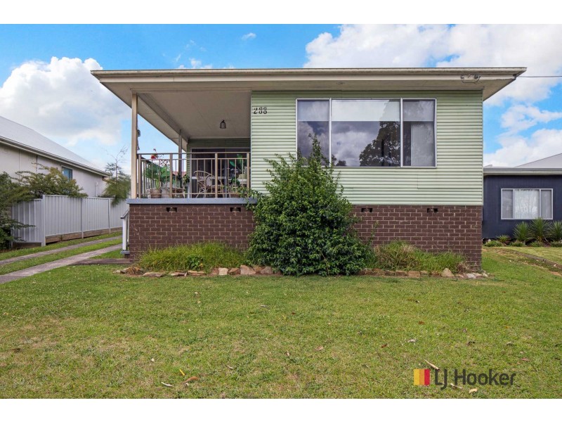 288 Beach Road, Batehaven NSW 2536