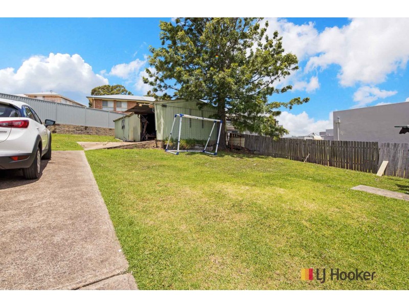 288 Beach Road, Batehaven NSW 2536