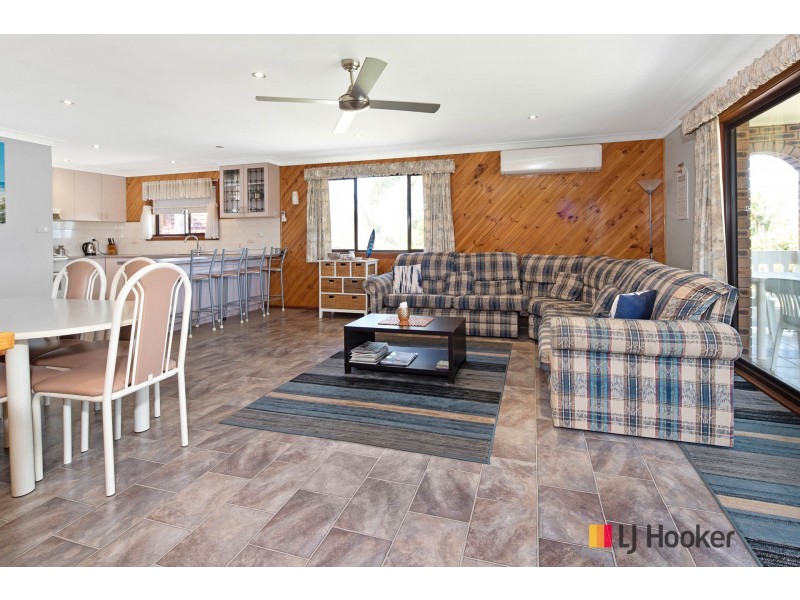 1/57 Maloneys Drive, Maloneys Beach NSW 2536