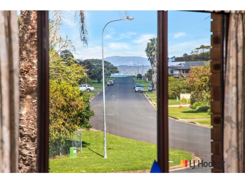 1/57 Maloneys Drive, Maloneys Beach NSW 2536