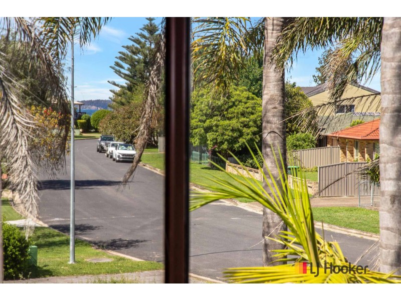 1/57 Maloneys Drive, Maloneys Beach NSW 2536
