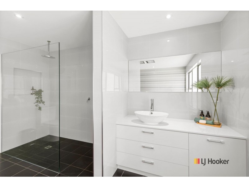 2A Figtree Close, Surf Beach NSW 2536