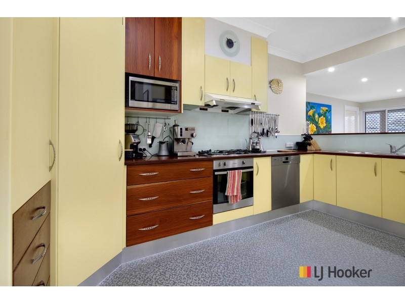 452 Beach Road, Sunshine Bay NSW 2536