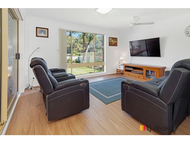 10 Paul Place, Batehaven NSW 2536