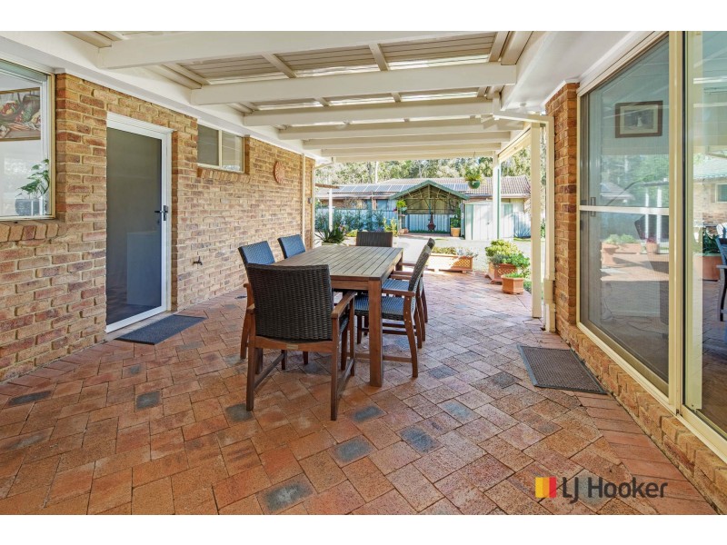 10 Paul Place, Batehaven NSW 2536