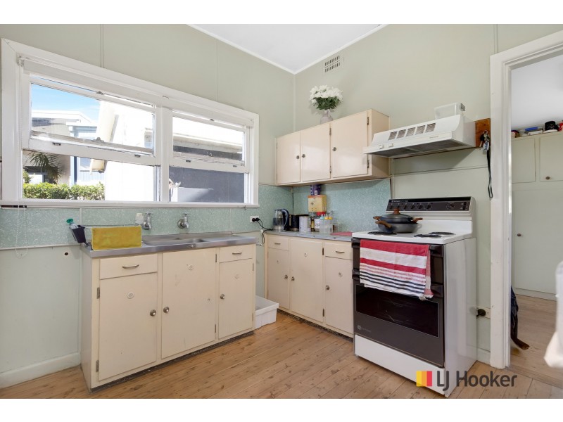 7 Millers Crescent, Moruya Heads NSW 2537