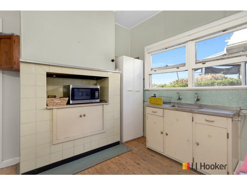 7 Millers Crescent, Moruya Heads NSW 2537