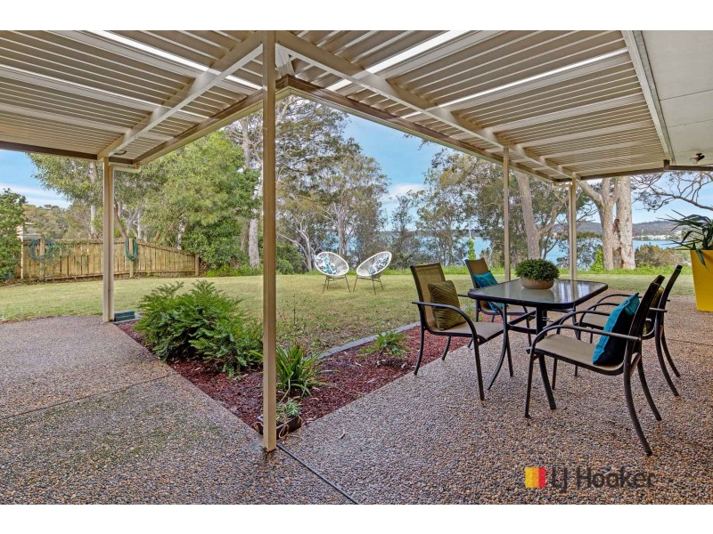 22 Peninsula Drive, North Batemans Bay NSW 2536