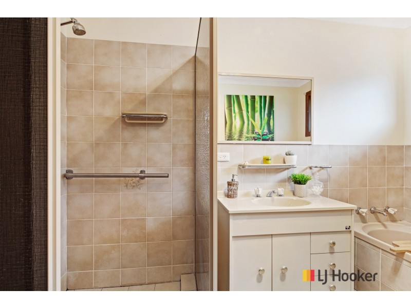 22 Peninsula Drive, North Batemans Bay NSW 2536