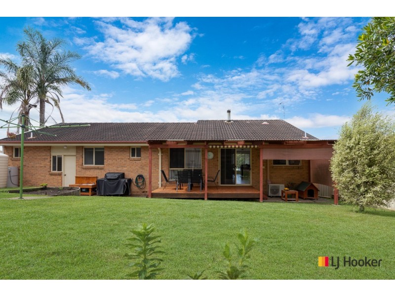 20 Blaxland Crescent, Sunshine Bay NSW 2536