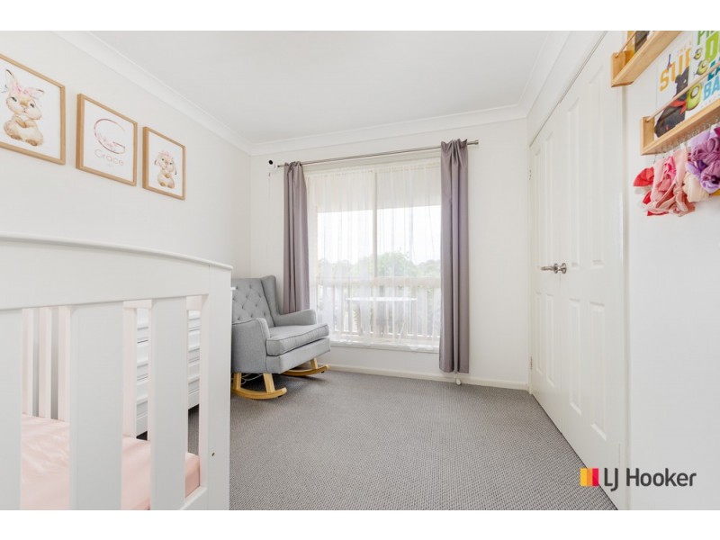20 Blaxland Crescent, Sunshine Bay NSW 2536